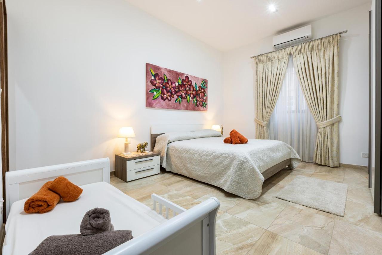 Valletta Large 3 Bedroom Екстериор снимка