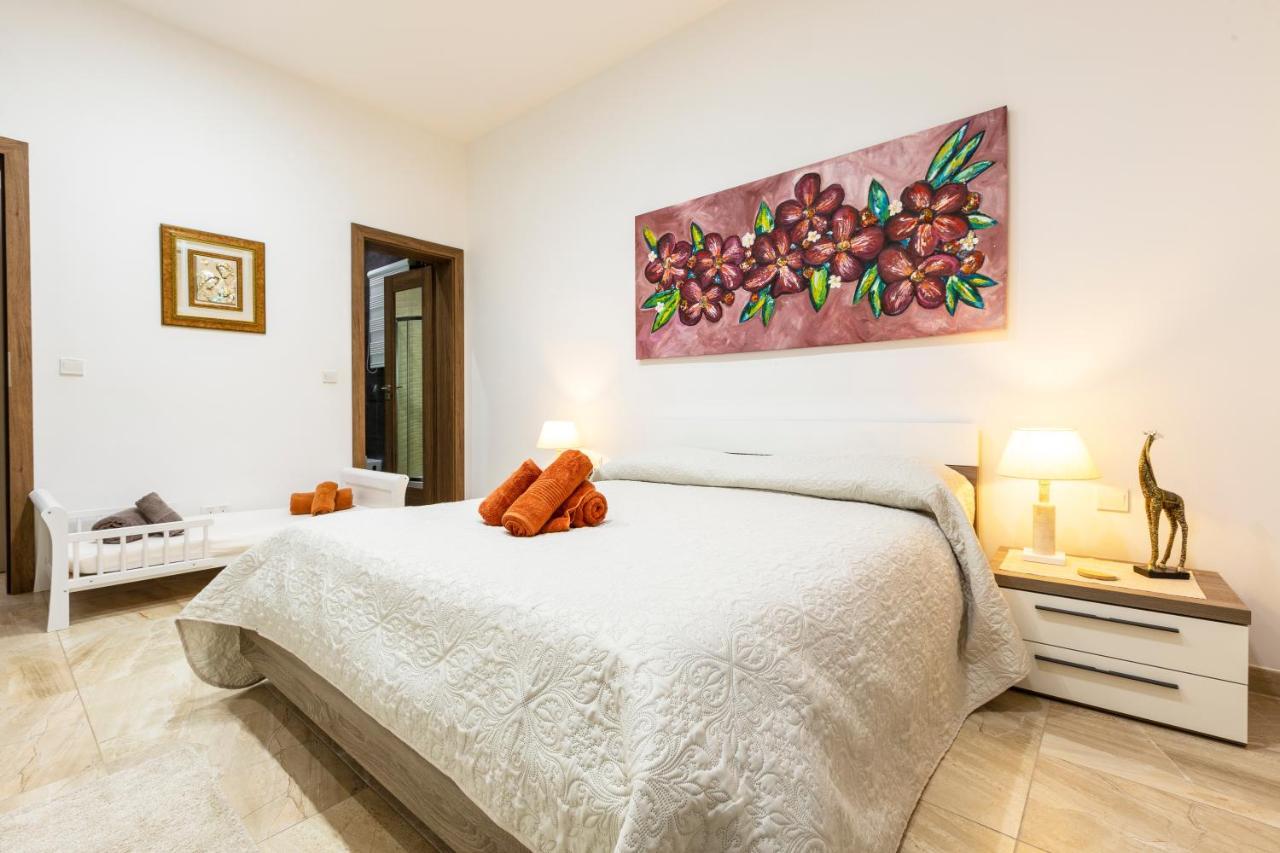 Valletta Large 3 Bedroom Екстериор снимка