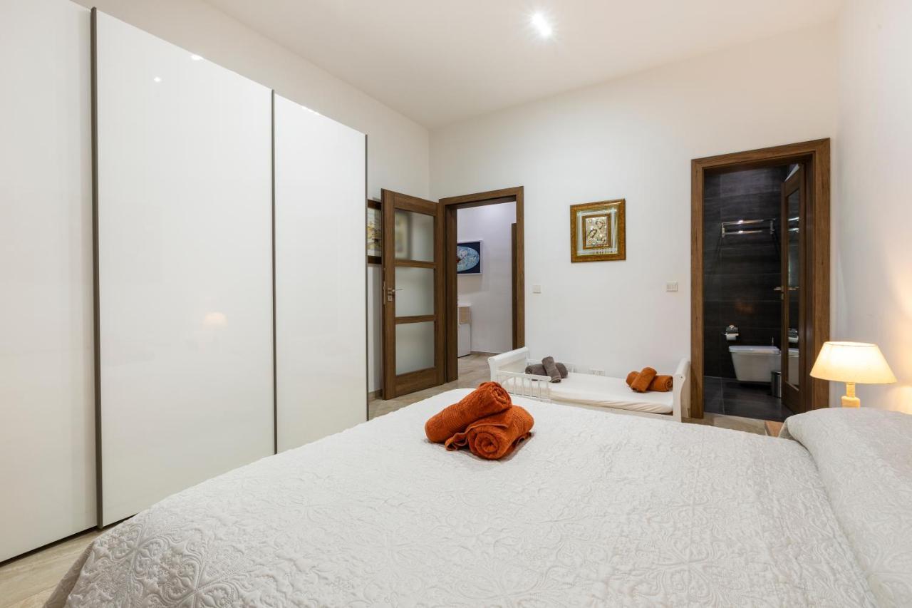 Valletta Large 3 Bedroom Екстериор снимка